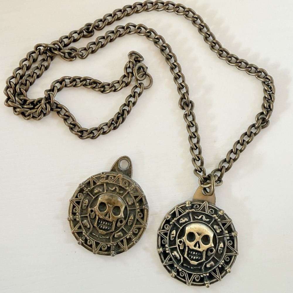 Disney Parks The Pirates League Aztec Skull Coin Medallion Coin Necklace & Extra